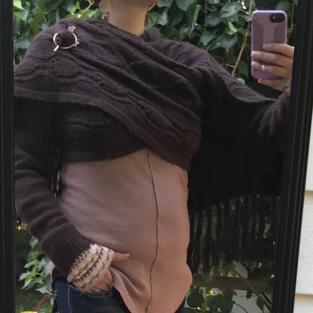 MODA international cable knit sweater/wrap